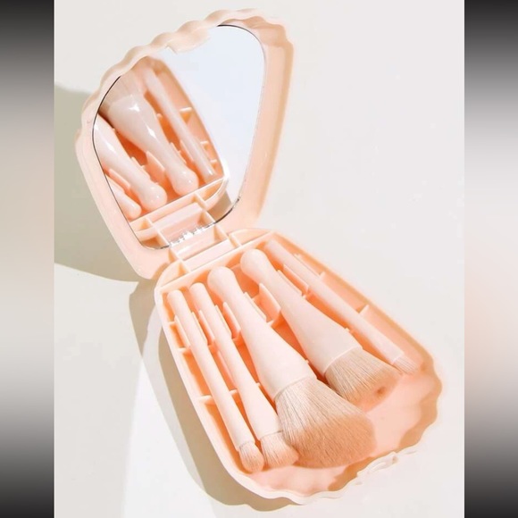 3/$25 Traveling size makeup brushes - Picture 2 of 5